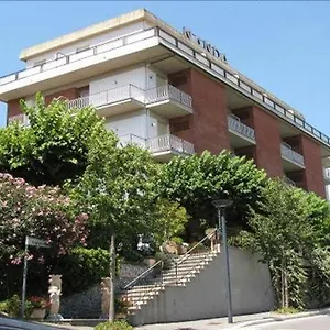 Hotel Nanda ***